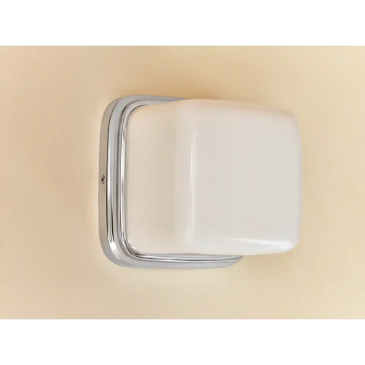 Iver One Globe Bath Light